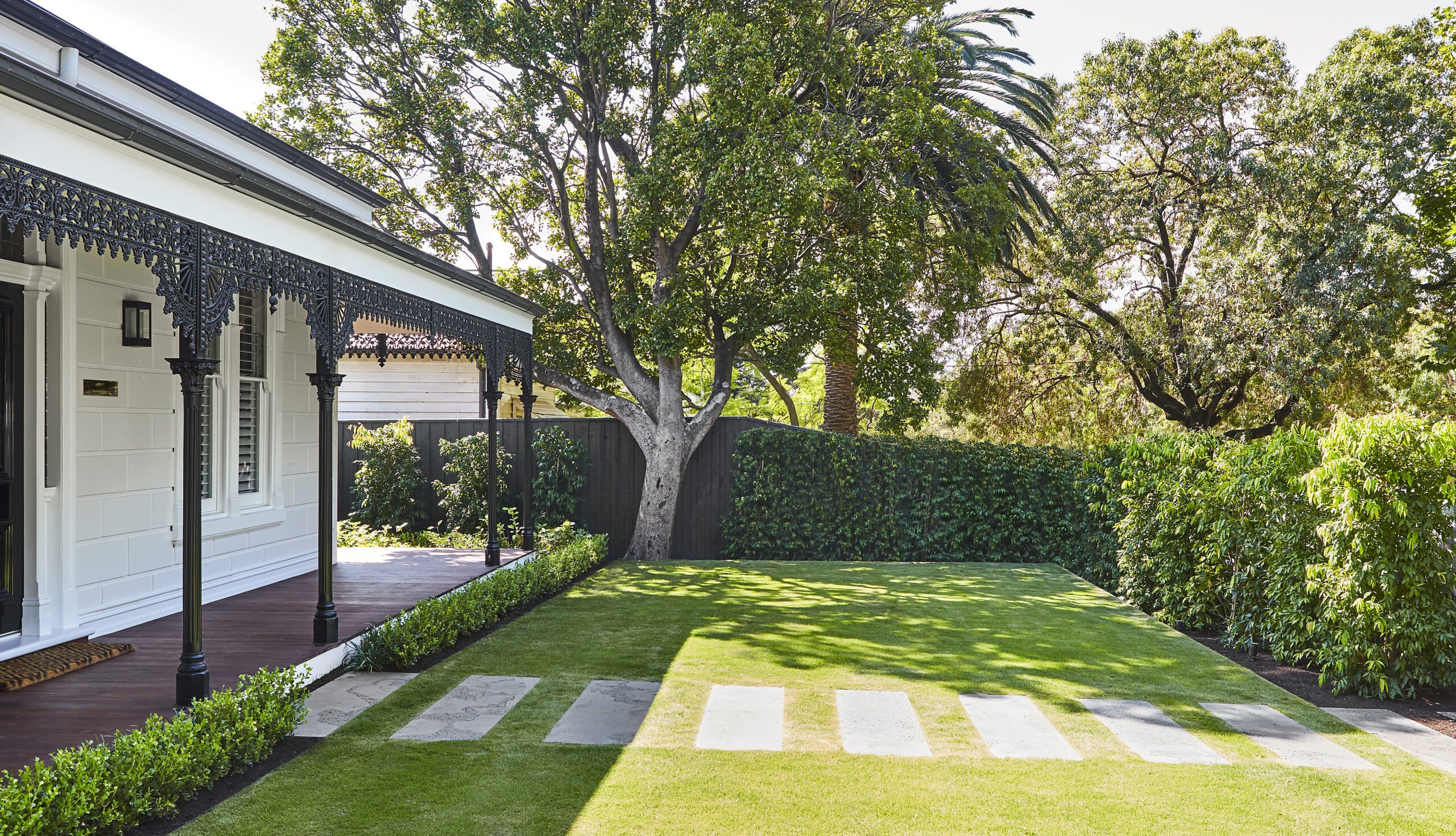 Landscape Construction - Canterbury - front yard